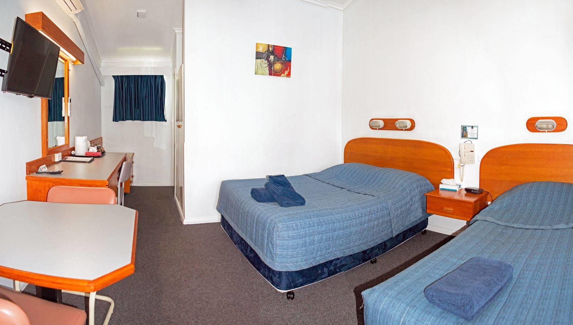 Rest Point Motor Inn Glen Innes Exterior photo