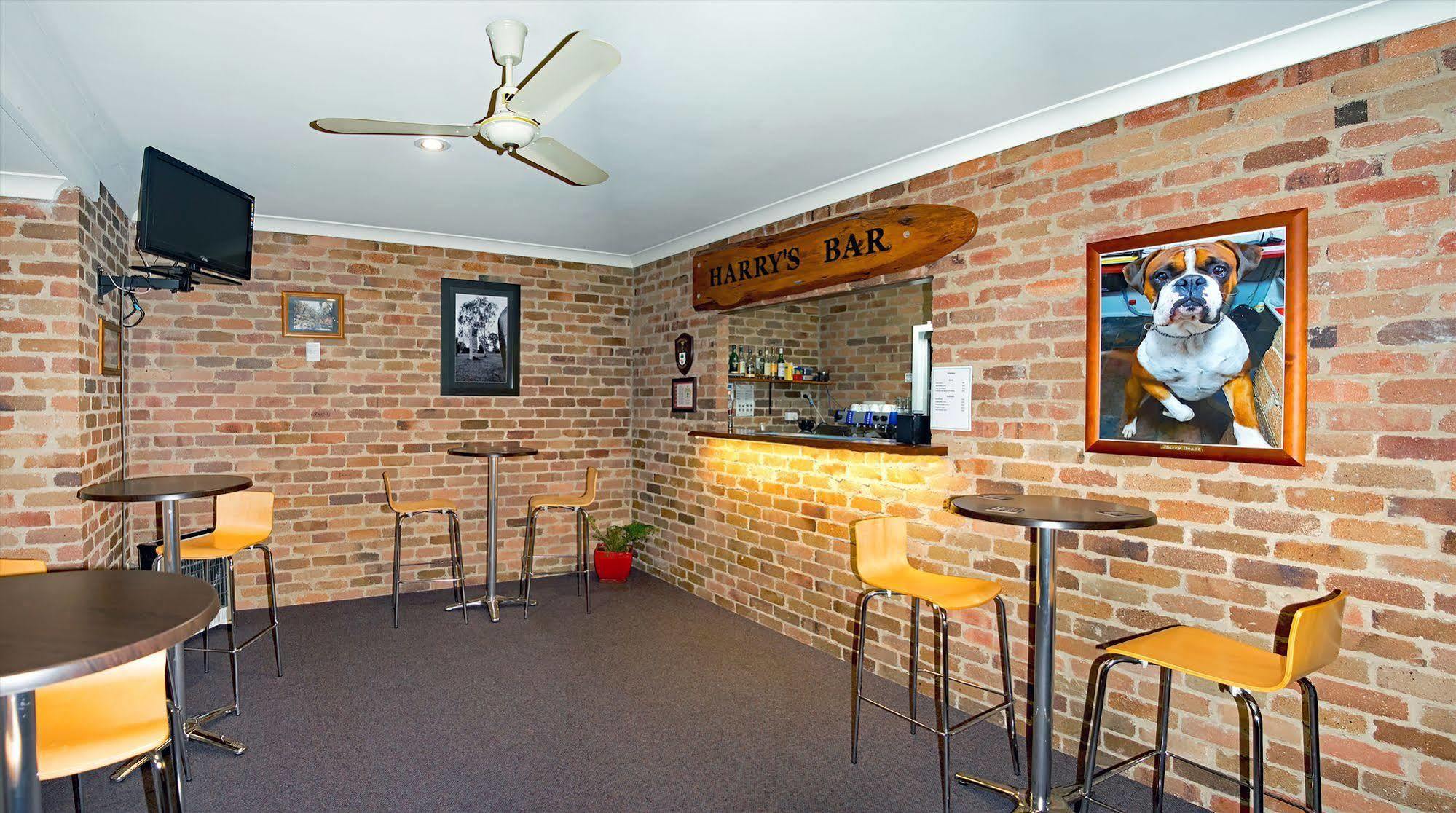 Rest Point Motor Inn Glen Innes Exterior photo